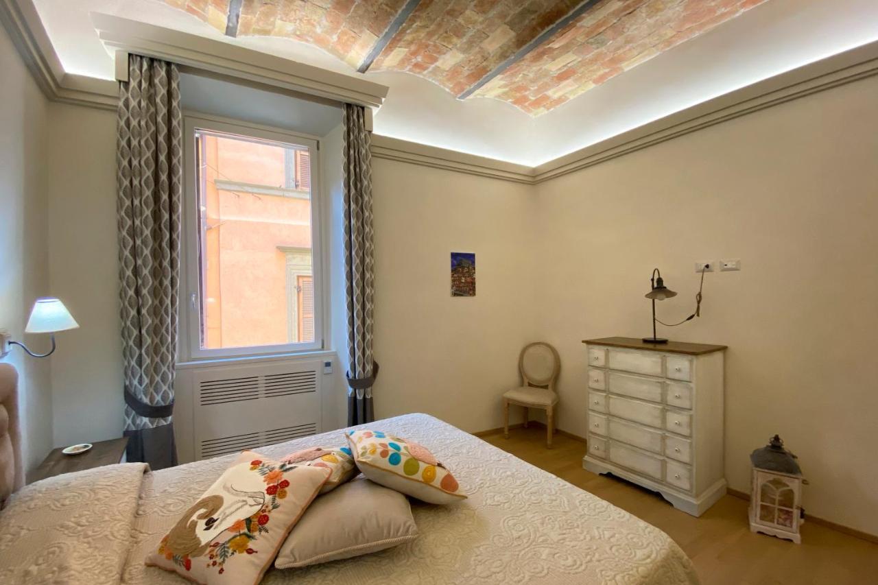 דירות סוריאנו נל צ'ימינו Palazzo Nobili מראה חיצוני תמונה